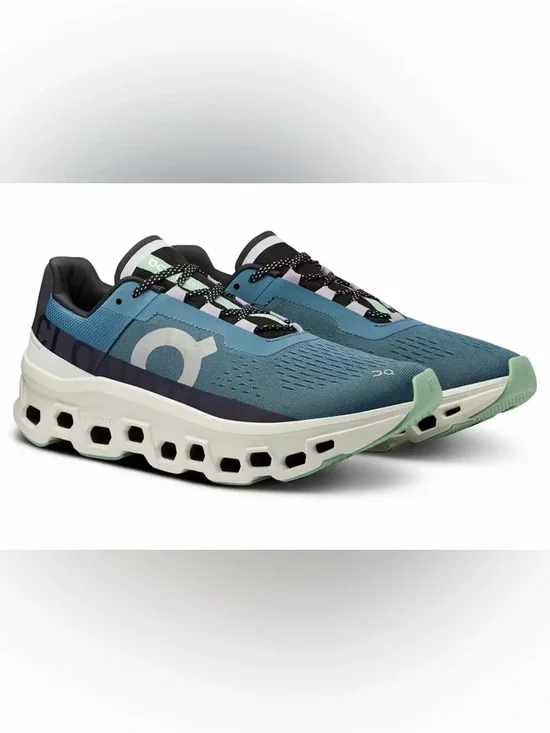 On Running Women's Cloudmonster
Dust Vapor Athletic Shoes - Picture 1 of 10